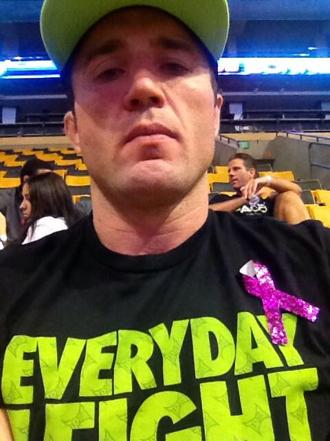 Chael is all about selfies...