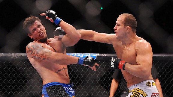 mma_e_dossantos11_576